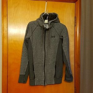 Underamour Sweater, size SM/P